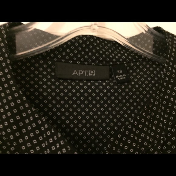 Pattered Black Button-up Shirt - Picture 2 of 3